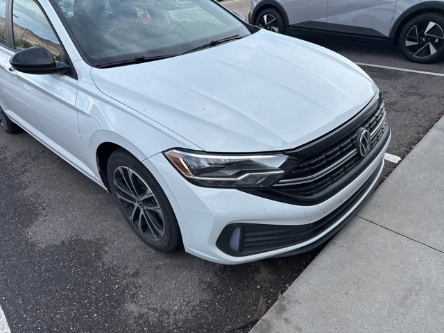 2022 Volkswagen Jetta 1.5T Sport photo 2