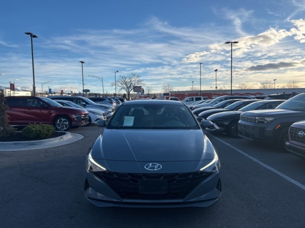 Used 2023 Hyundai Elantra SEL Sedan