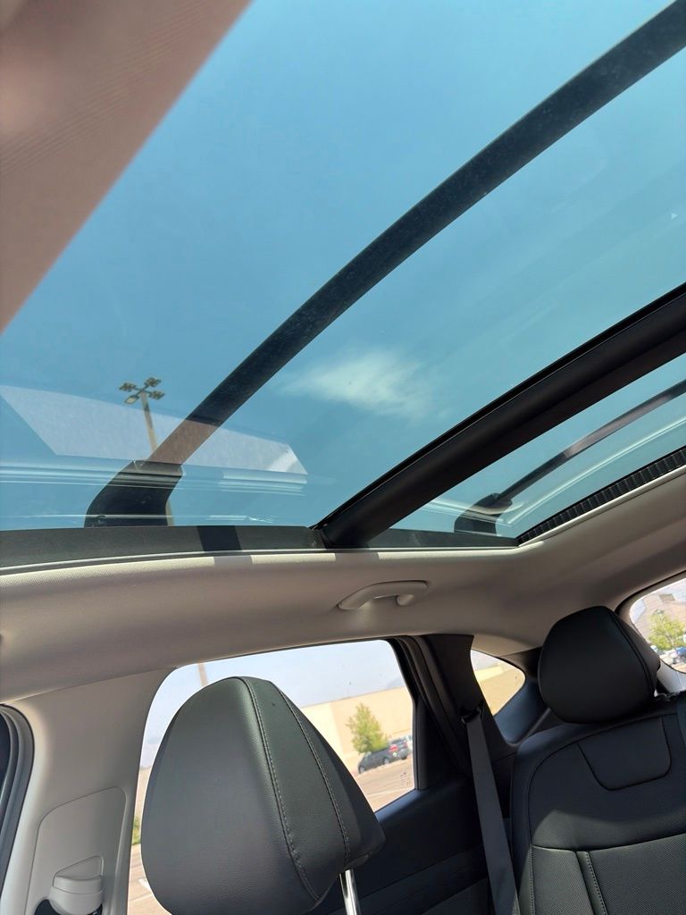 2025 Hyundai Tucson Limited - Photo 22
