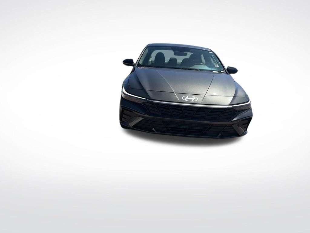 2025 Hyundai Elantra SEL - Photo 6