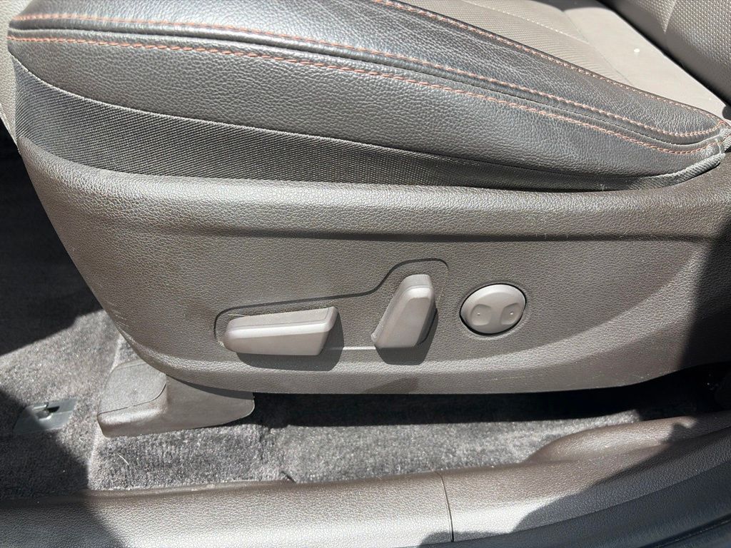 2020 Hyundai Santa Fe SEL - Photo 11