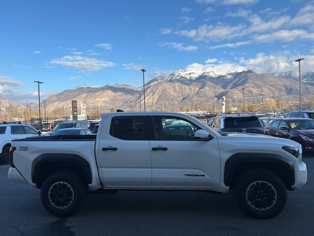 2025 Toyota Tacoma TRD Off-Road 4x4 Double Cab photo 4