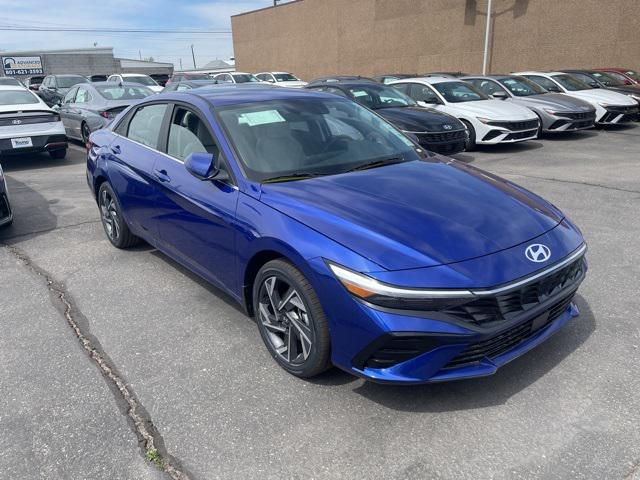 2025 Hyundai Elantra Hybrid Limited photo 3