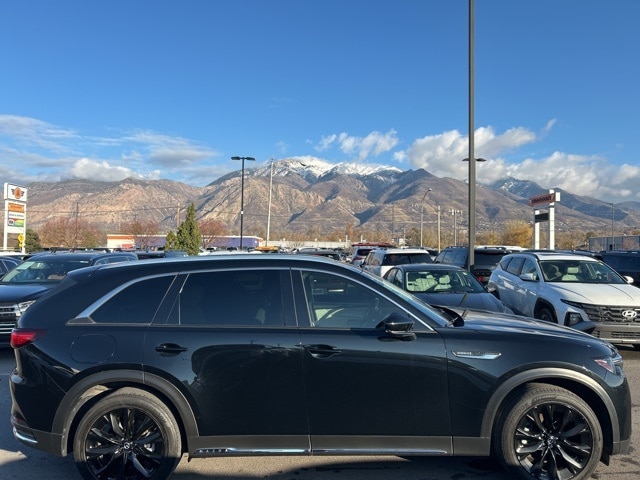 2024 Mazda CX-90 Premium Plus photo 2