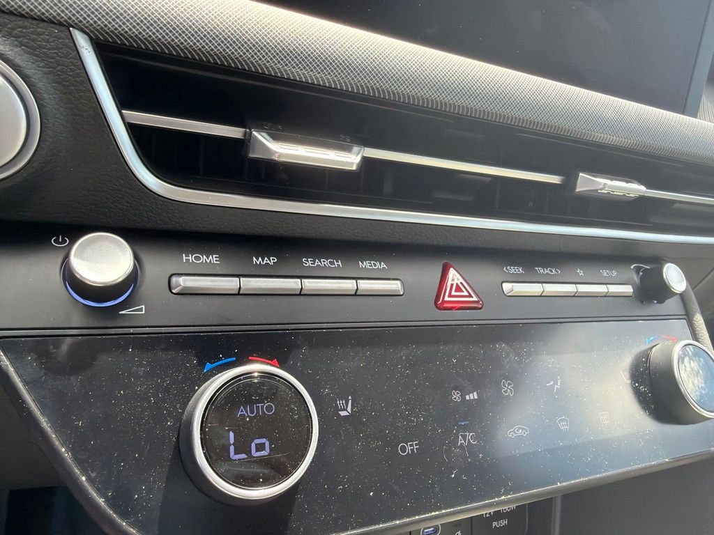 2026 Hyundai Sonata SEL - Photo 18