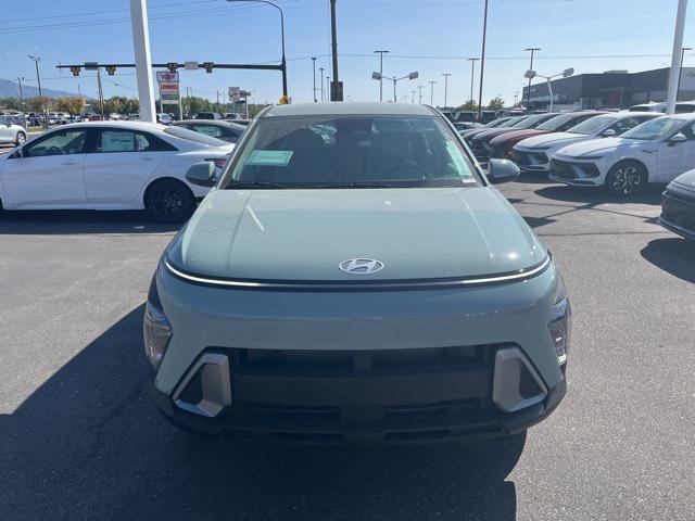 2026 Hyundai Kona SE photo 2