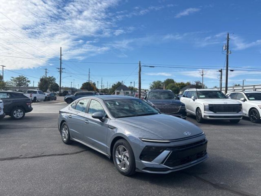 New 2026 Hyundai Sonata SE Sedan