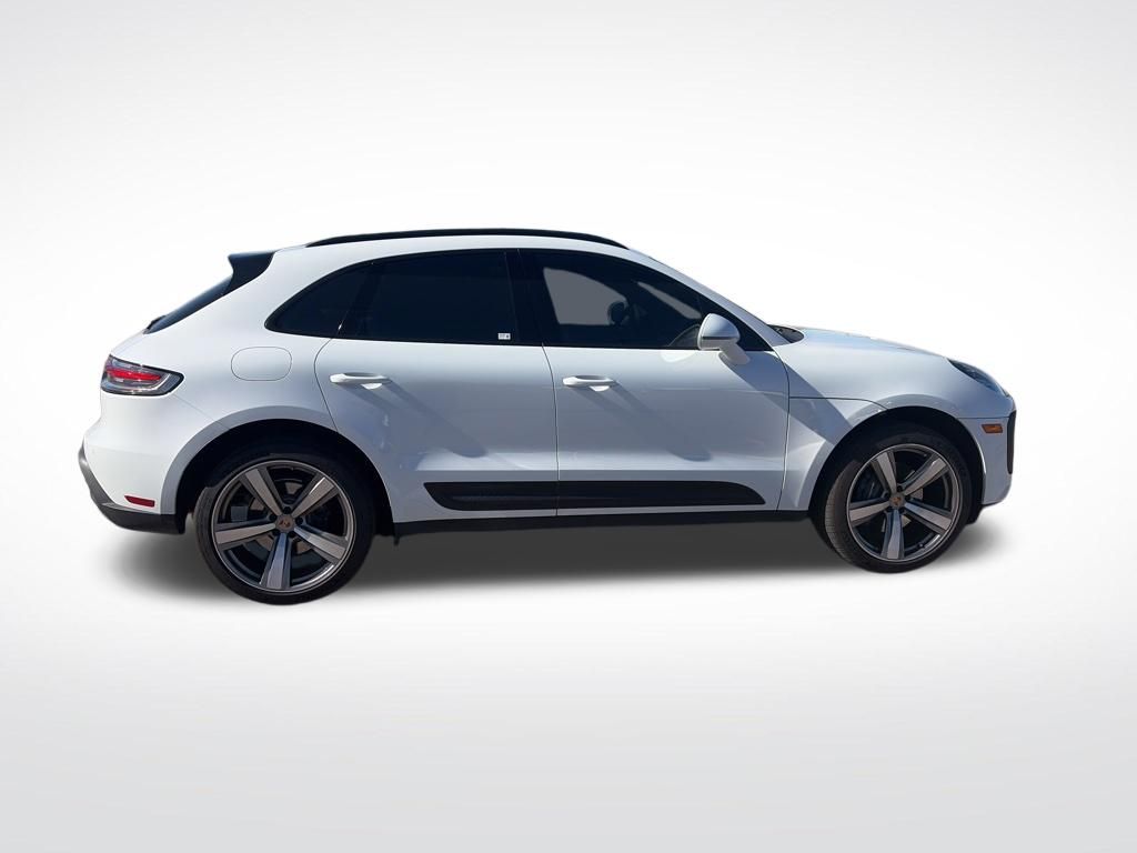 2025 Porsche Macan Base - Photo 6