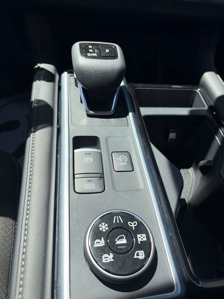 2025 Nissan Pathfinder SL - Photo 19