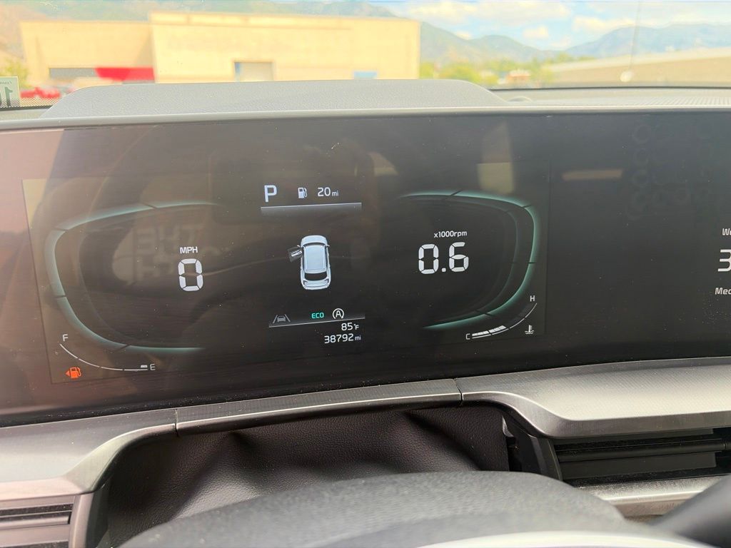 2024 Kia Telluride S - Photo 15