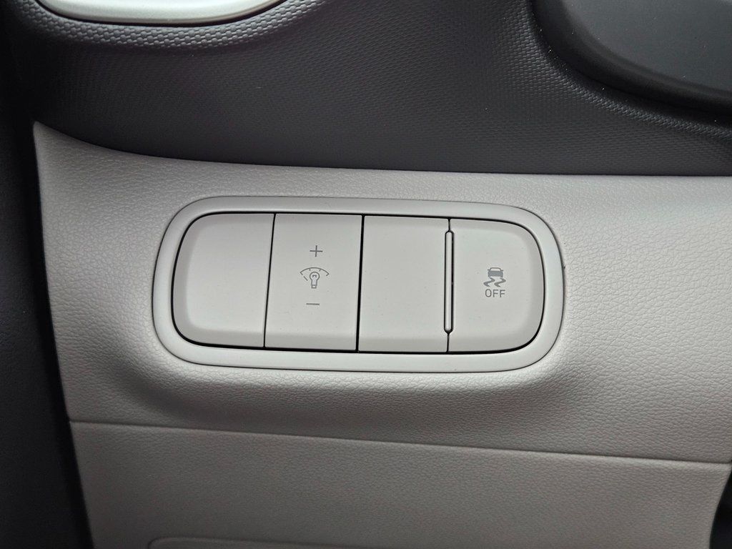 2026 Hyundai Venue SEL - Photo 24