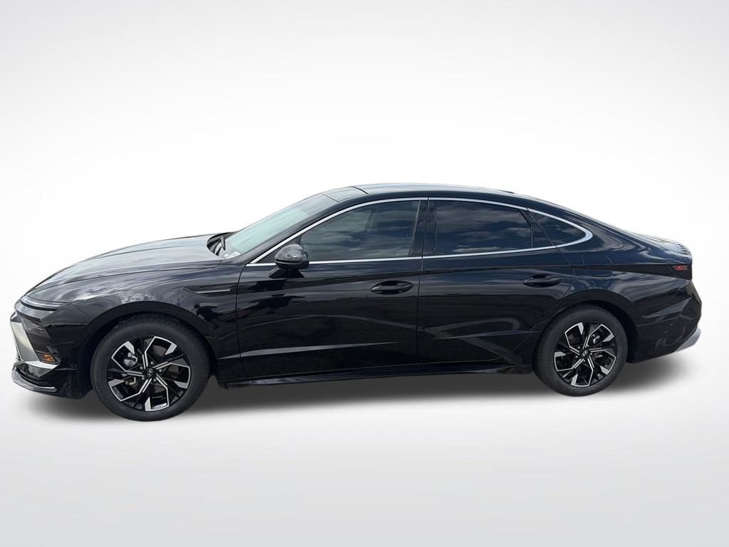 Used 2024 Hyundai Sonata SEL Sedan