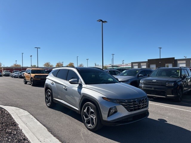 2024 Hyundai Tucson Hybrid Limited photo 2