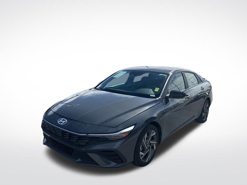 Used 2025 Hyundai Elantra SEL Sport Sedan
