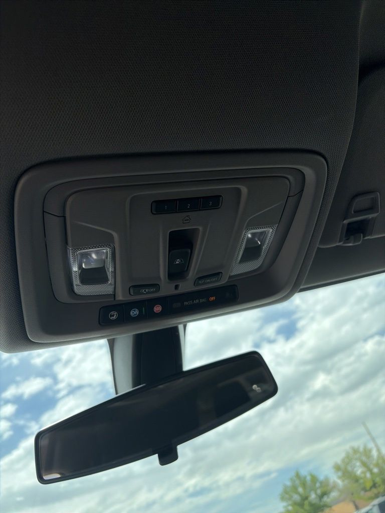 2021 Chevrolet Silverado 1500 LT - Photo 22
