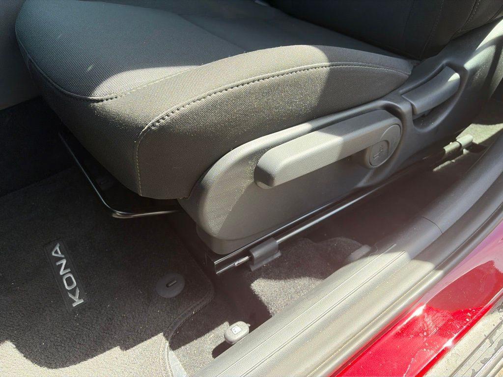 2026 Hyundai Kona SE - Photo 10