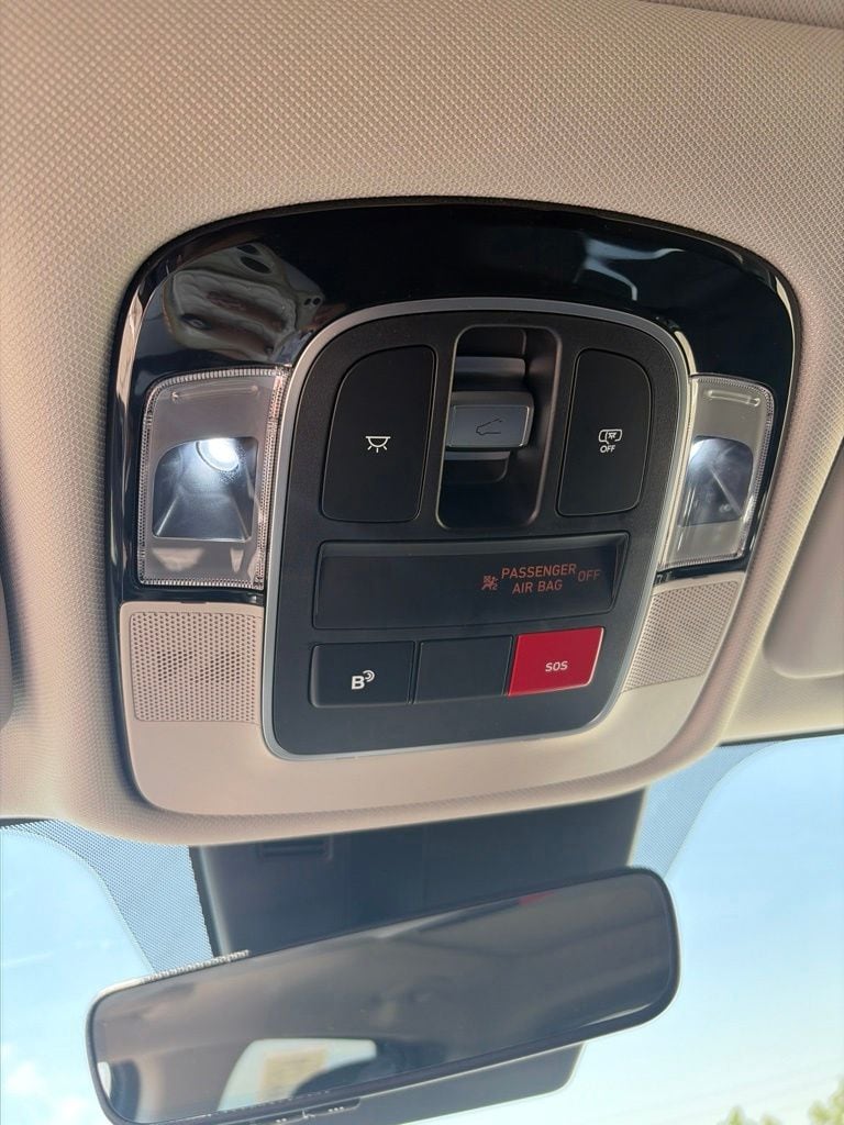 2025 Hyundai Tucson Limited - Photo 21