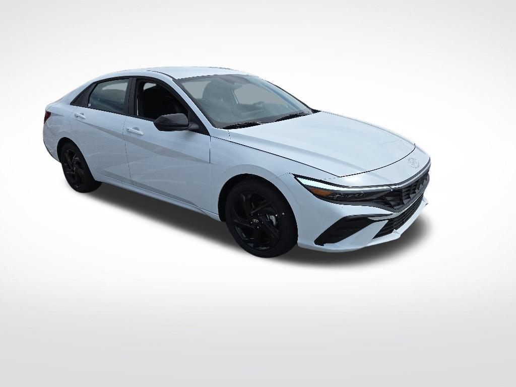 2026 Hyundai Elantra 2.0 SEL Sport IVT's photo