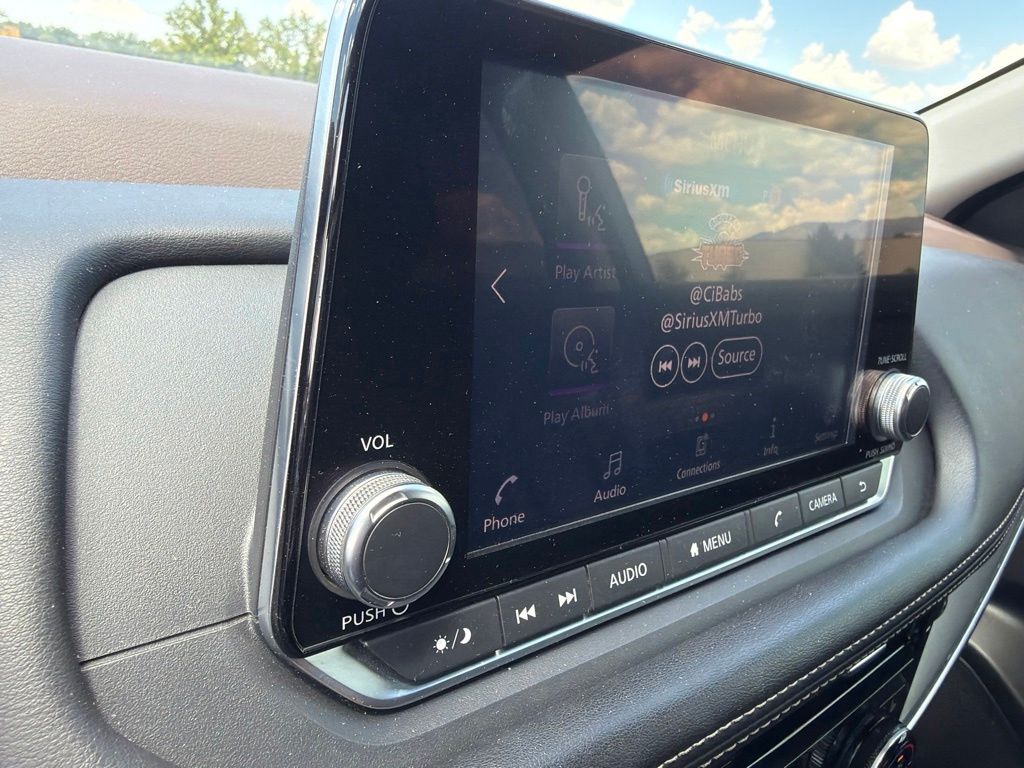 2021 Nissan Rogue SV - Photo 16