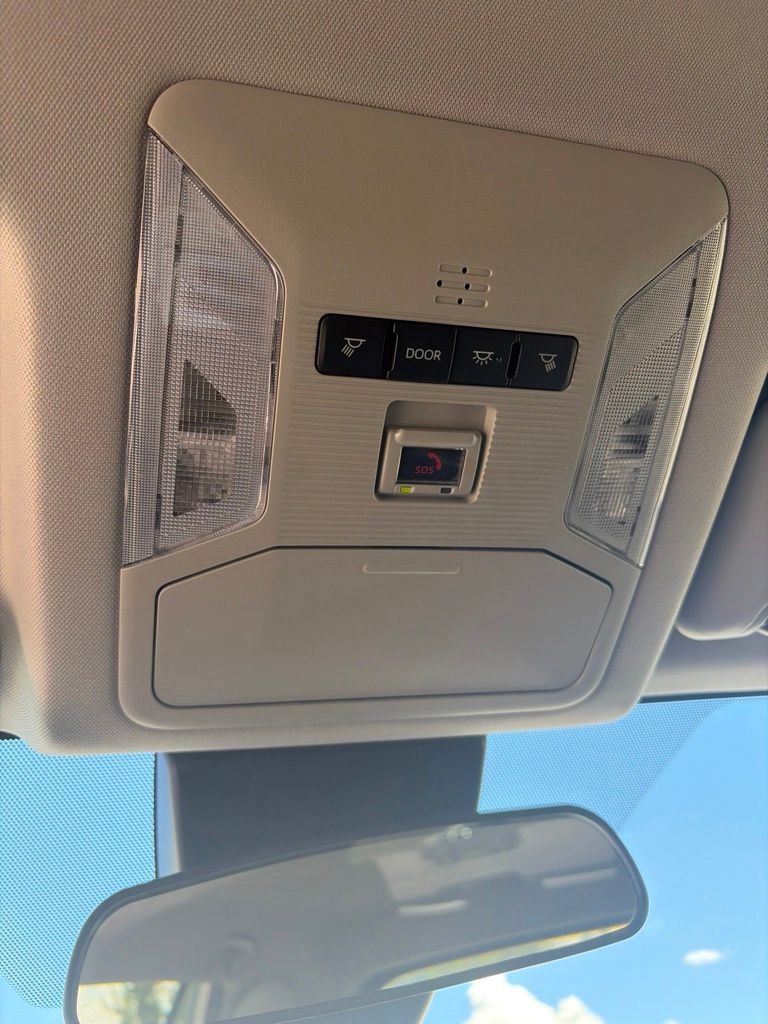 2024 Toyota RAV4 LE - Photo 20