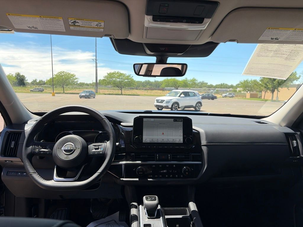 2025 Nissan Pathfinder SL - Photo 22
