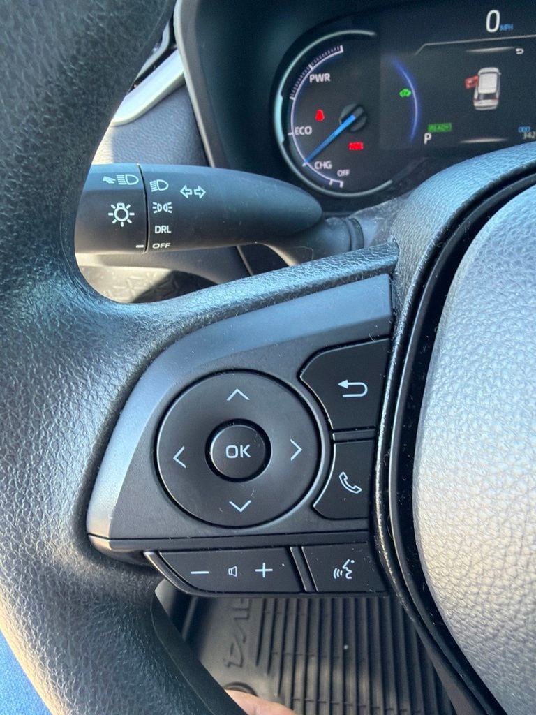 2024 Toyota RAV4 LE - Photo 14