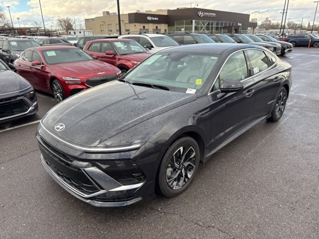 Used 2024 Hyundai Sonata SEL Sedan