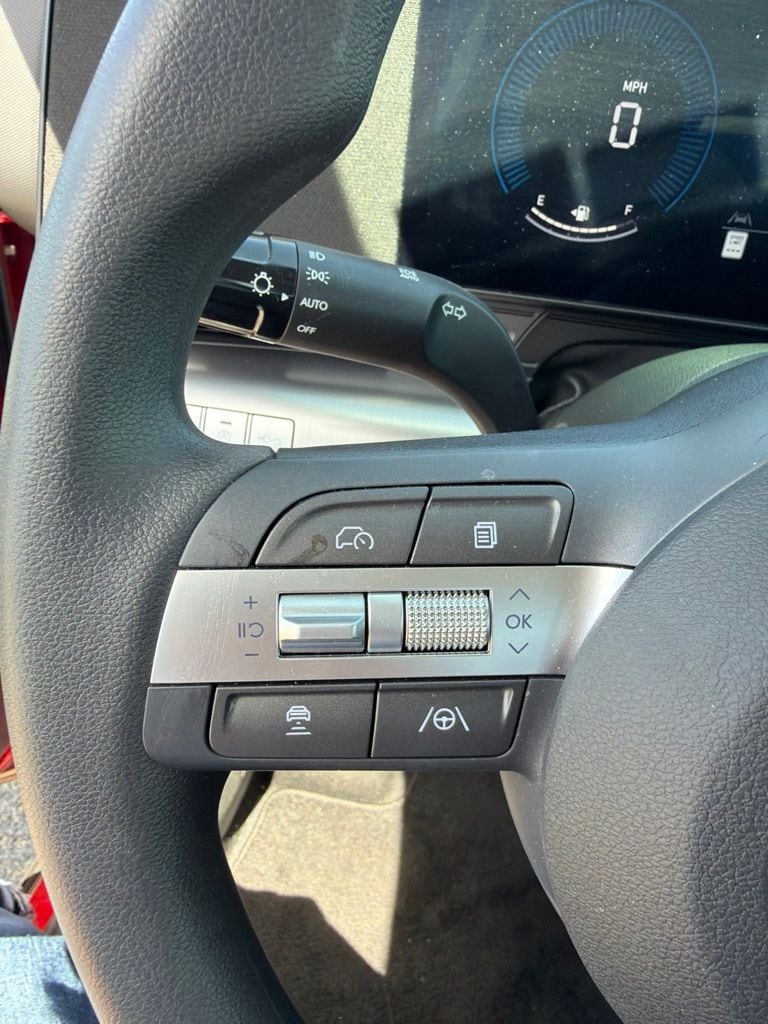 2026 Hyundai Kona SE - Photo 12