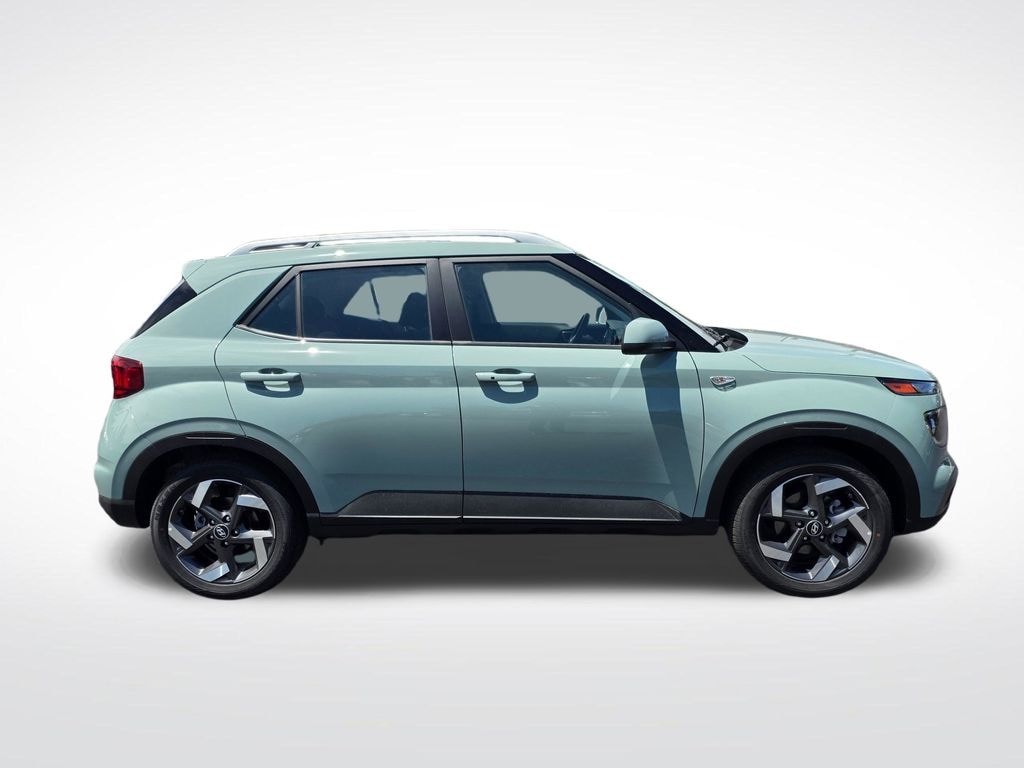Used 2026 Hyundai Venue SEL SUV