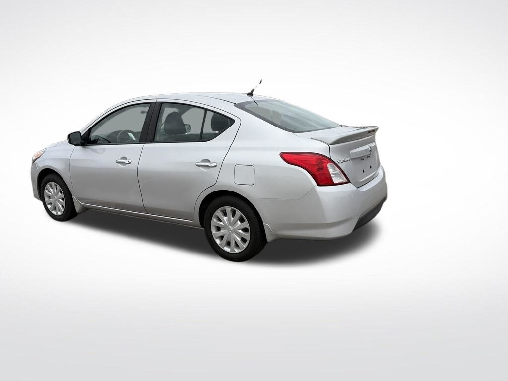 Used 2016 Nissan Versa 1.6 SV Sedan