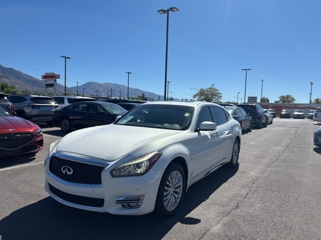 2015 INFINITI Q70L 3.7