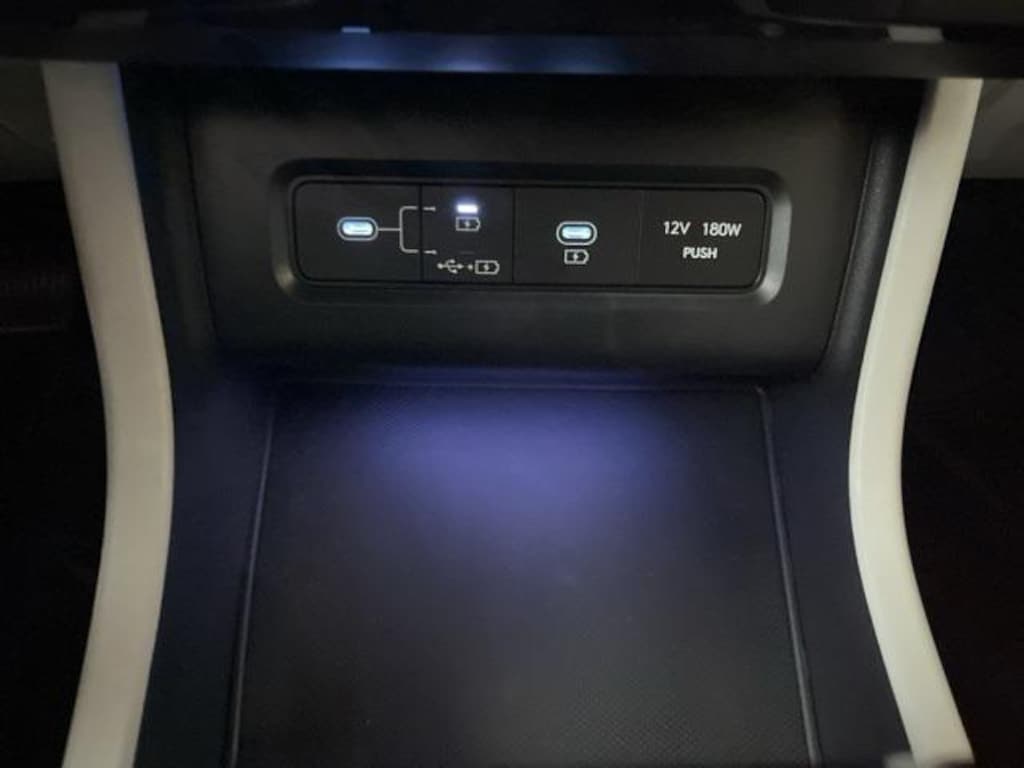 New 2025 Hyundai Tucson Limited AWD SUV