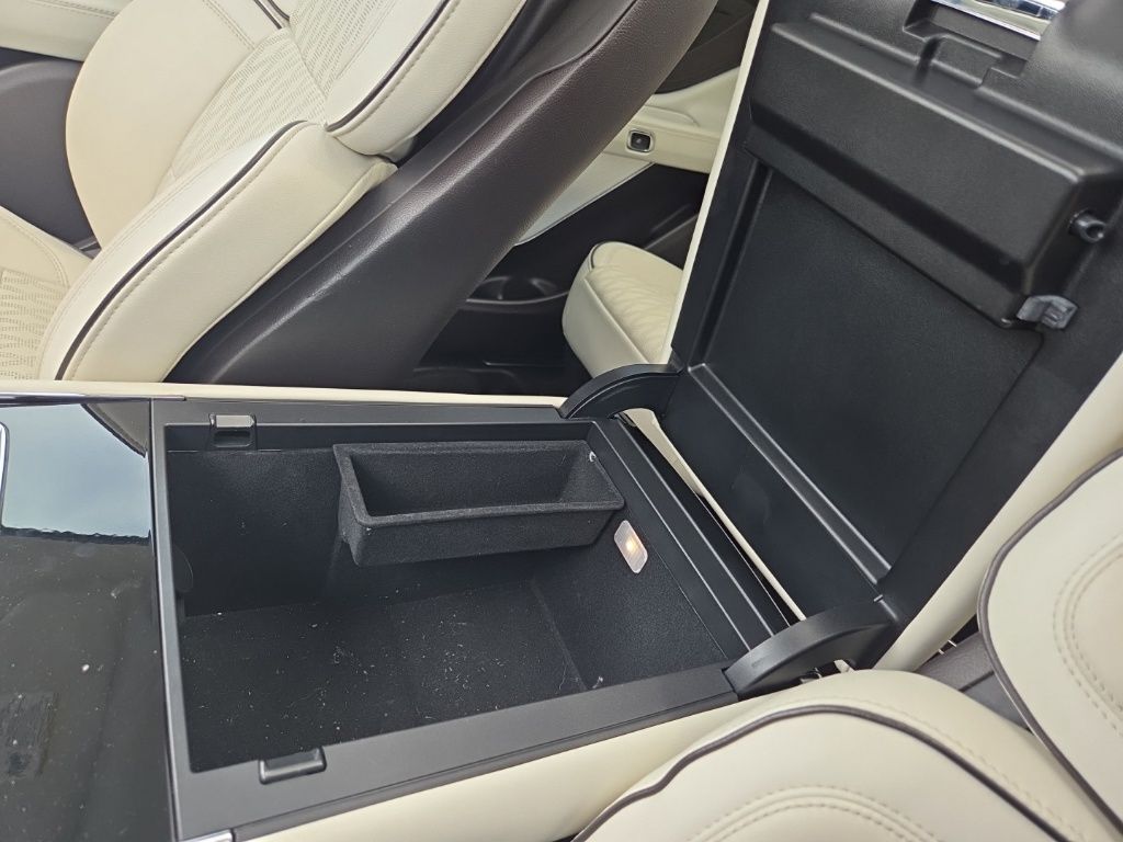 2023 Lincoln Aviator Black Label AWD's photo