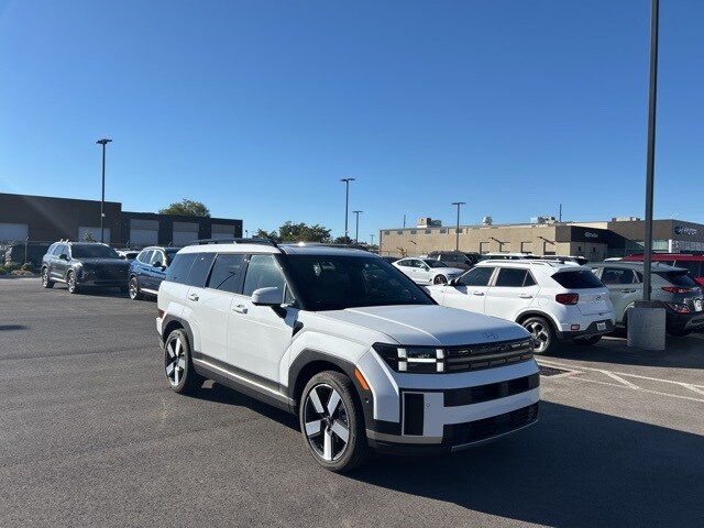 2025 Hyundai Santa Fe Limited photo 2