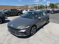 2025 Hyundai Elantra Limited Sedan