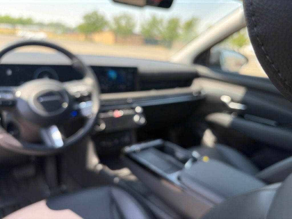 2025 Hyundai Tucson Limited - Photo 24