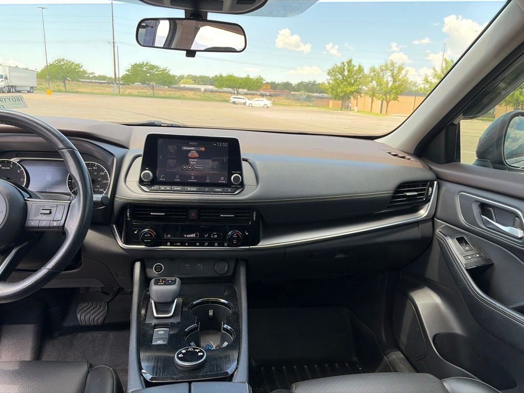 2021 Nissan Rogue SV - Photo 24