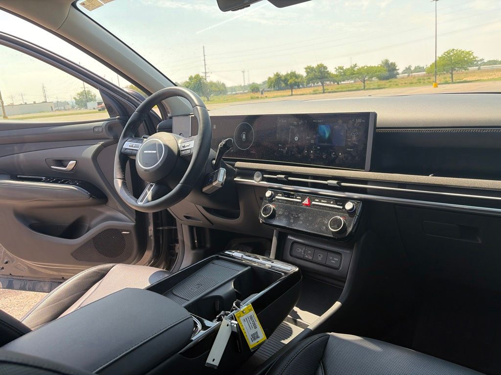 2025 Hyundai Tucson Limited - Photo 26