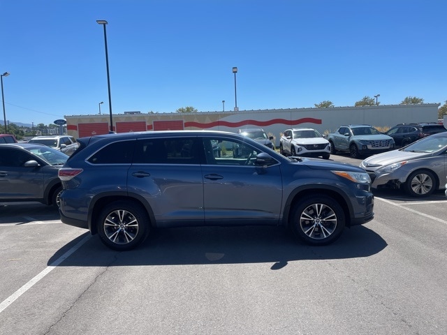 Used 2016 Toyota Highlander XLE with VIN 5TDJKRFH4GS504946 for sale in Ogden, UT