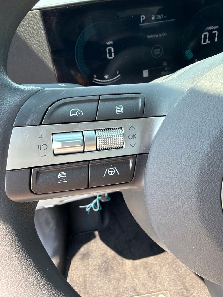 2026 Hyundai Kona SE - Photo 13