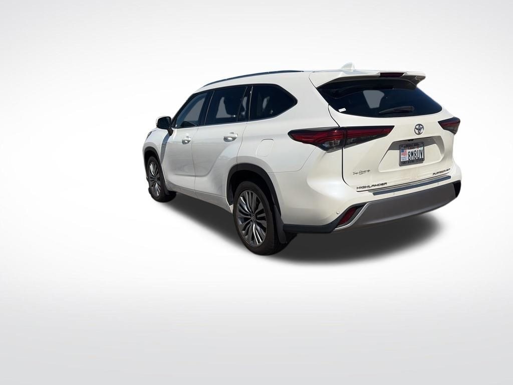 Used 2021 Toyota Highlander Platinum SUV