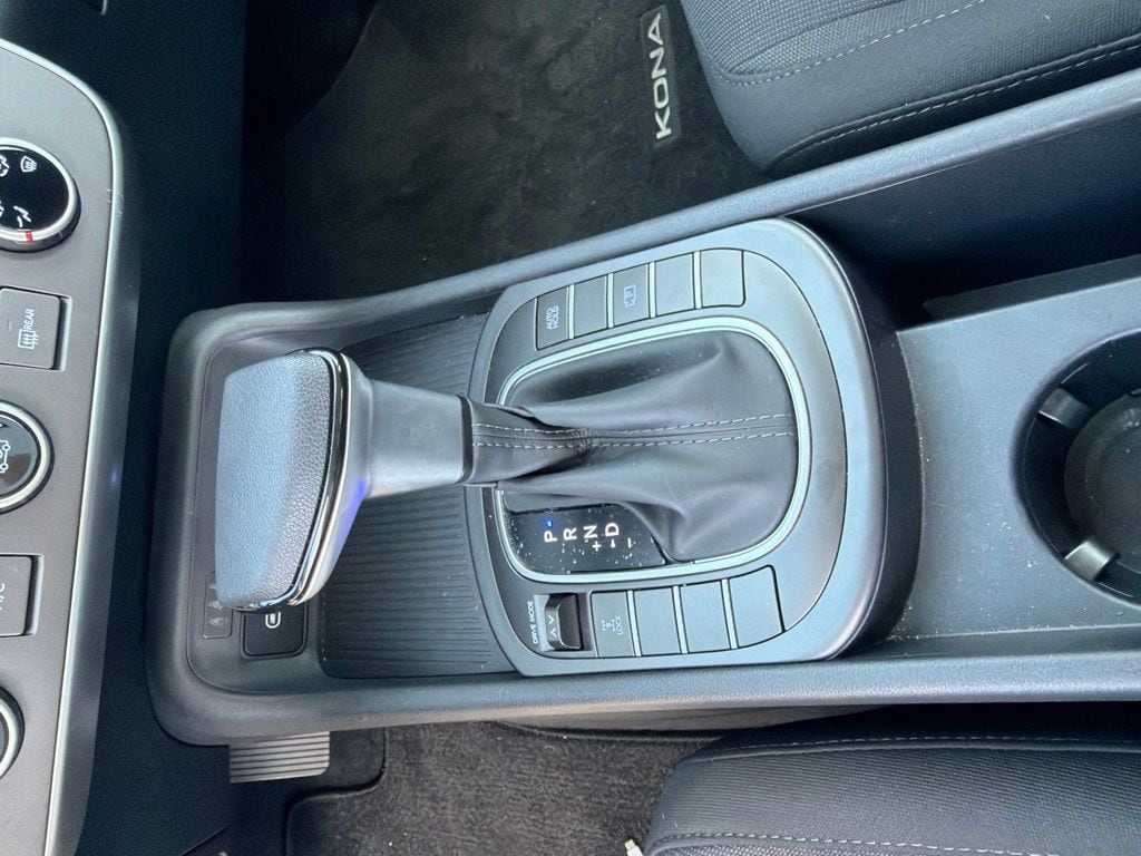 2026 Hyundai Kona SE - Photo 18