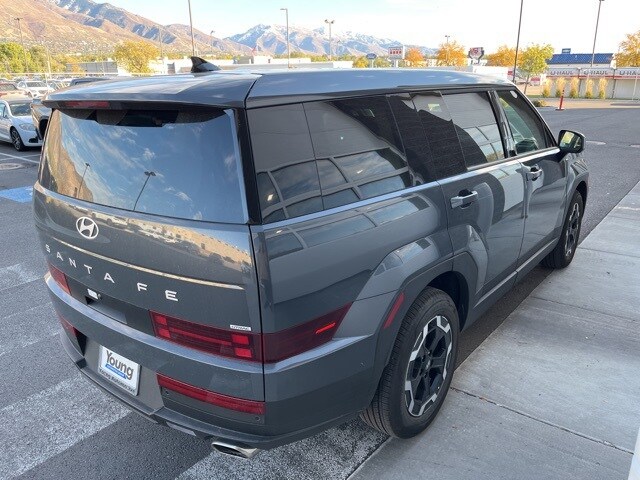 2025 Hyundai Santa Fe SE photo 4