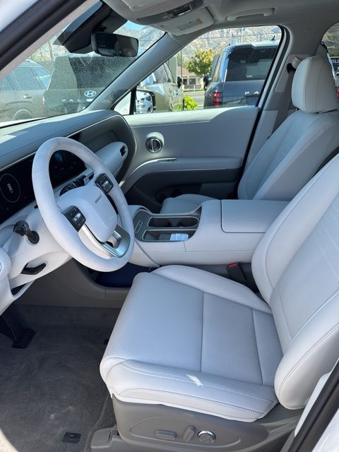 2026 Hyundai Palisade Limited - Photo 11