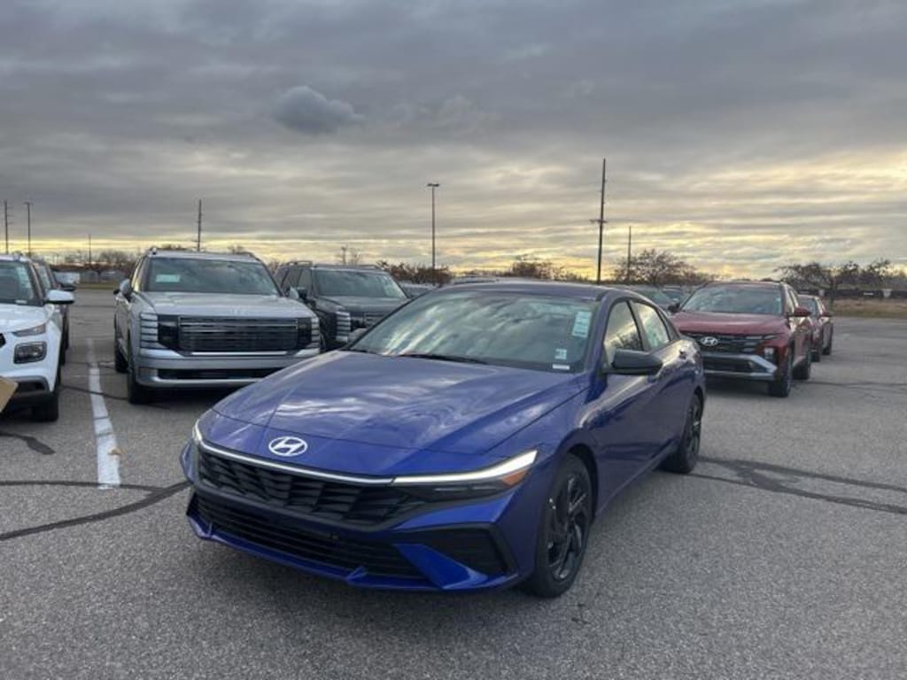 New 2026 Hyundai Elantra SEL Sport Sedan