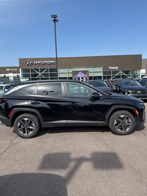 2025 Hyundai Tucson SEL Convenience photo 3