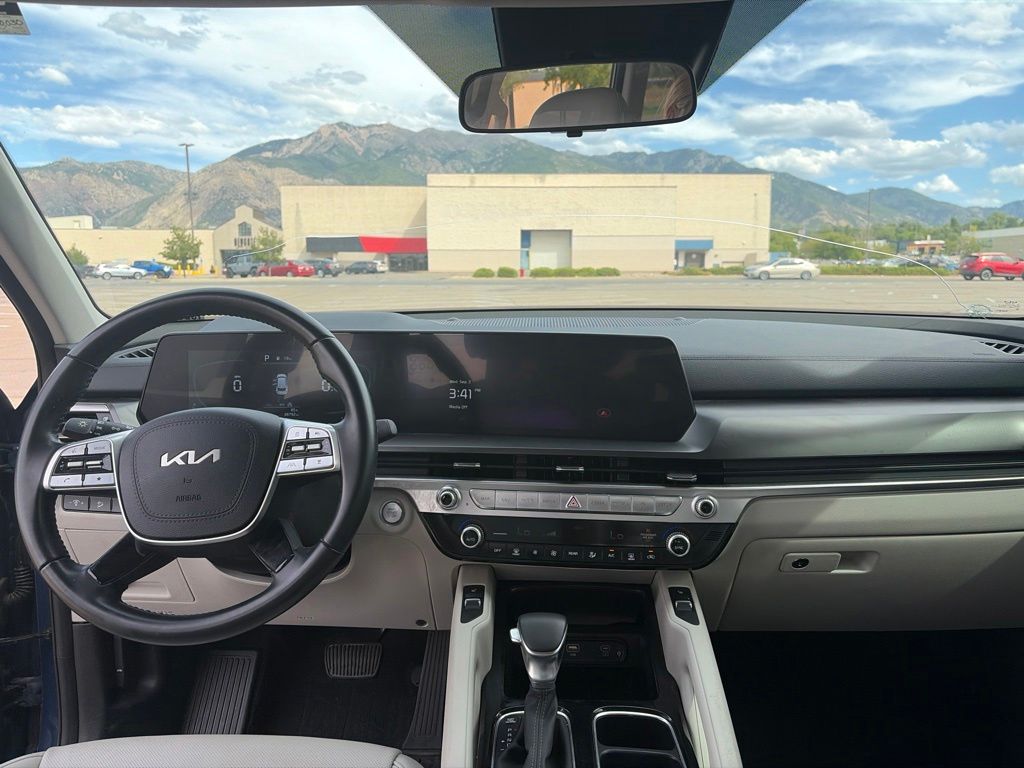 2024 Kia Telluride S - Photo 23