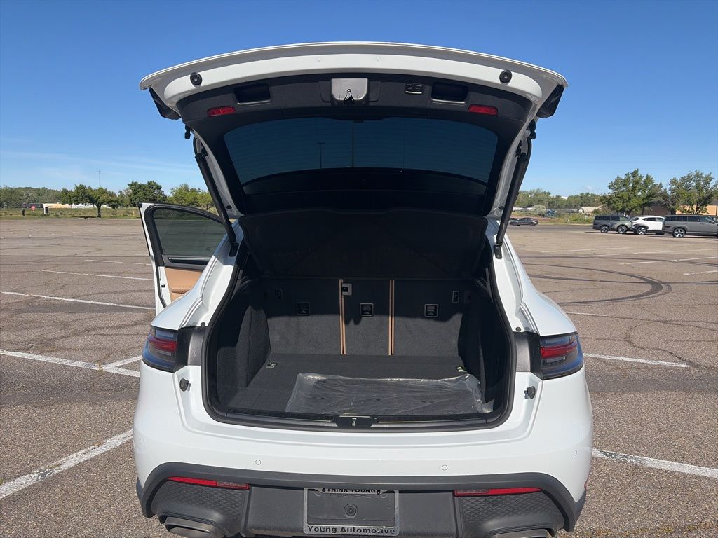 2025 Porsche Macan Base - Photo 23
