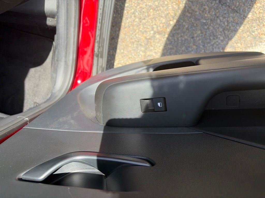 2026 Hyundai Kona SE - Photo 24