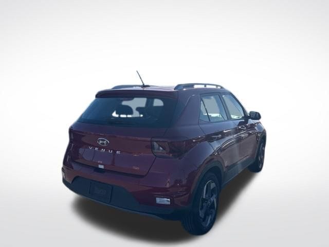 2025 Hyundai Venue Limited - Photo 6
